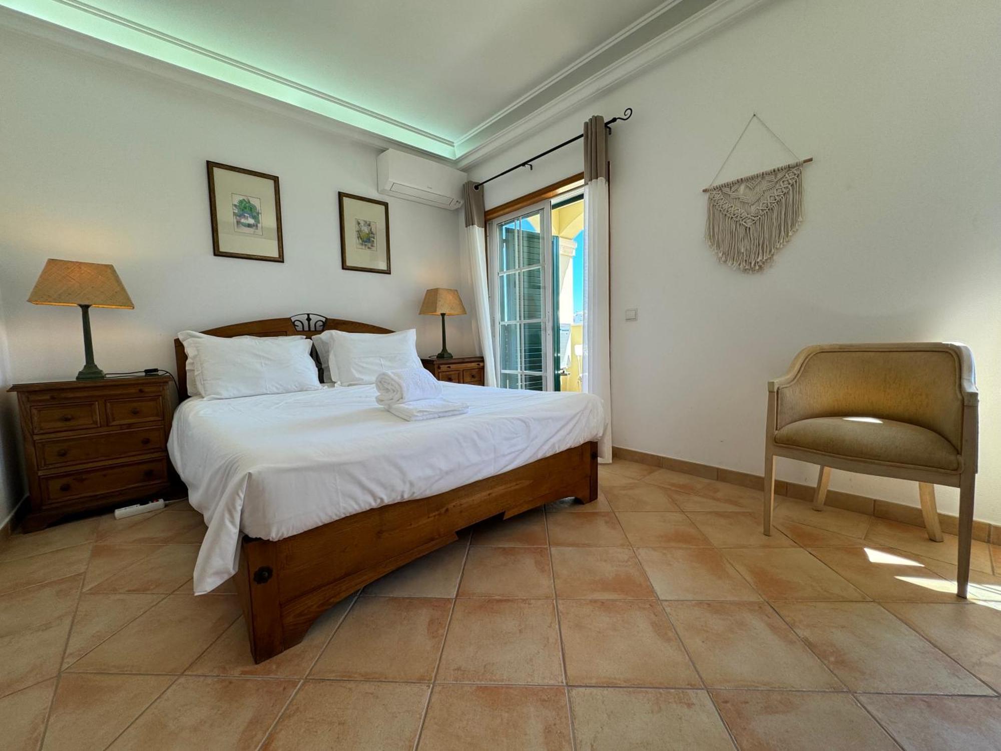 Happy Silva Guesthouse Lagos Esterno foto