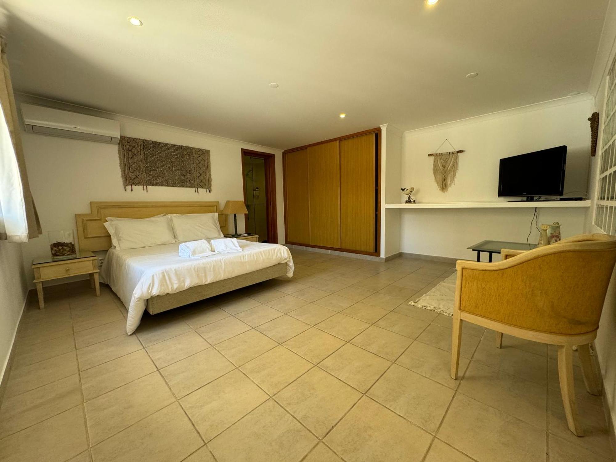 Happy Silva Guesthouse Lagos Esterno foto
